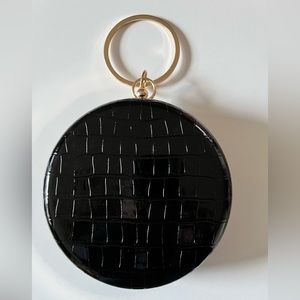 EUC - Fabulous Round Clutch